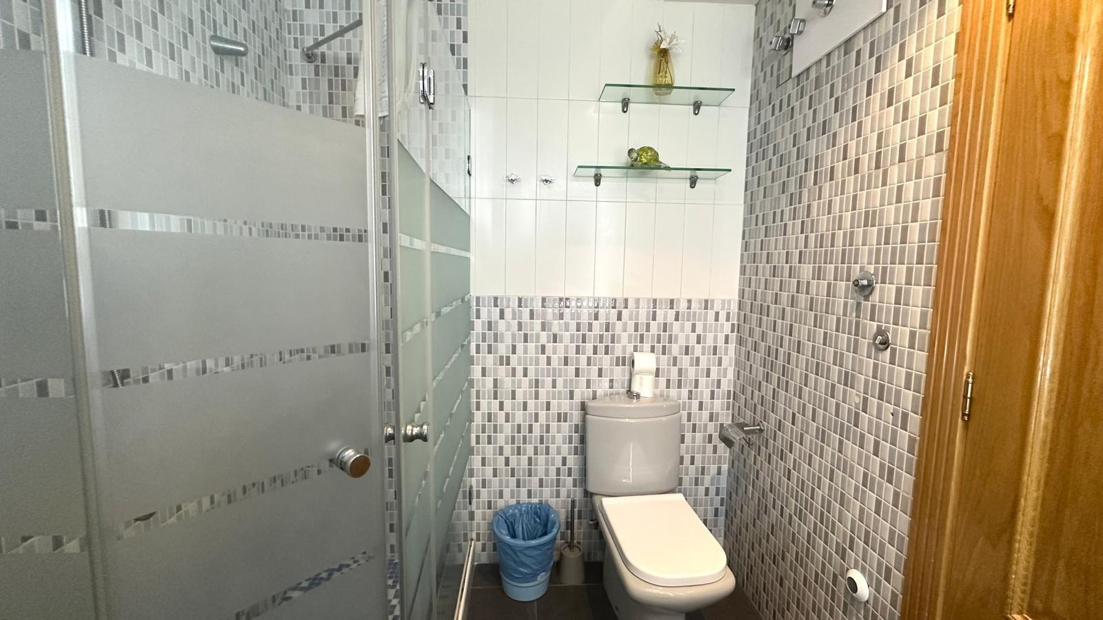 Resale - 4 Bedroom 2 Bathroom Penthouse in Torrevieja - Torrevieja  - Alicante