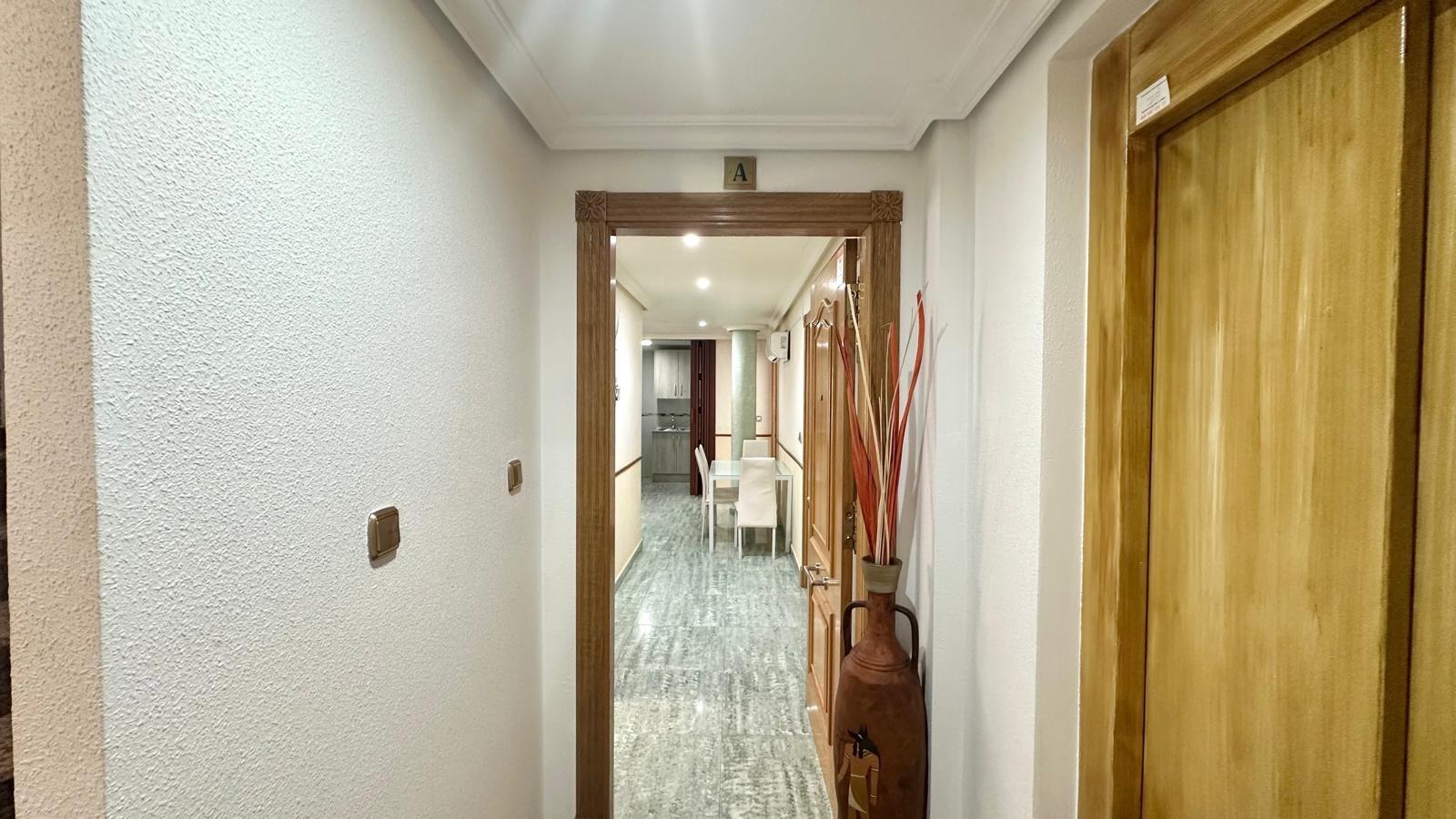 Resale - 4 Bedroom 2 Bathroom Penthouse in Torrevieja - Torrevieja  - Alicante