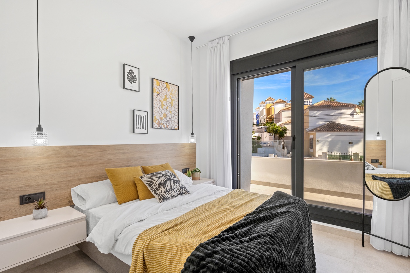 Resale - 3 Bedroom 3 Bathroom Villa in Orihuela Costa - Costa Blanca  - Alicante