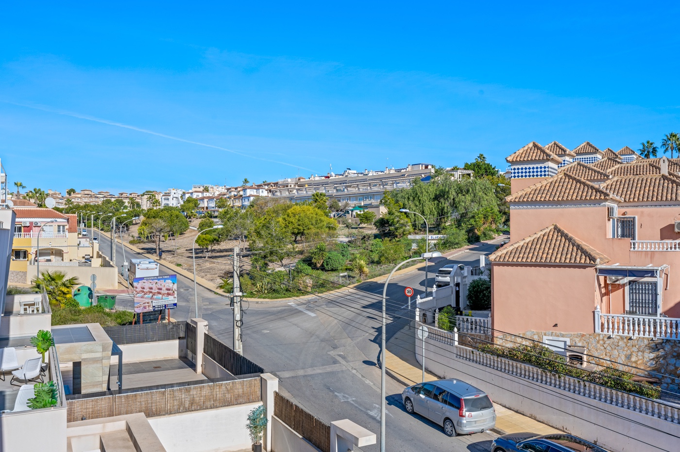 Resale - 3 Bedroom 3 Bathroom Villa in Orihuela Costa - Costa Blanca  - Alicante