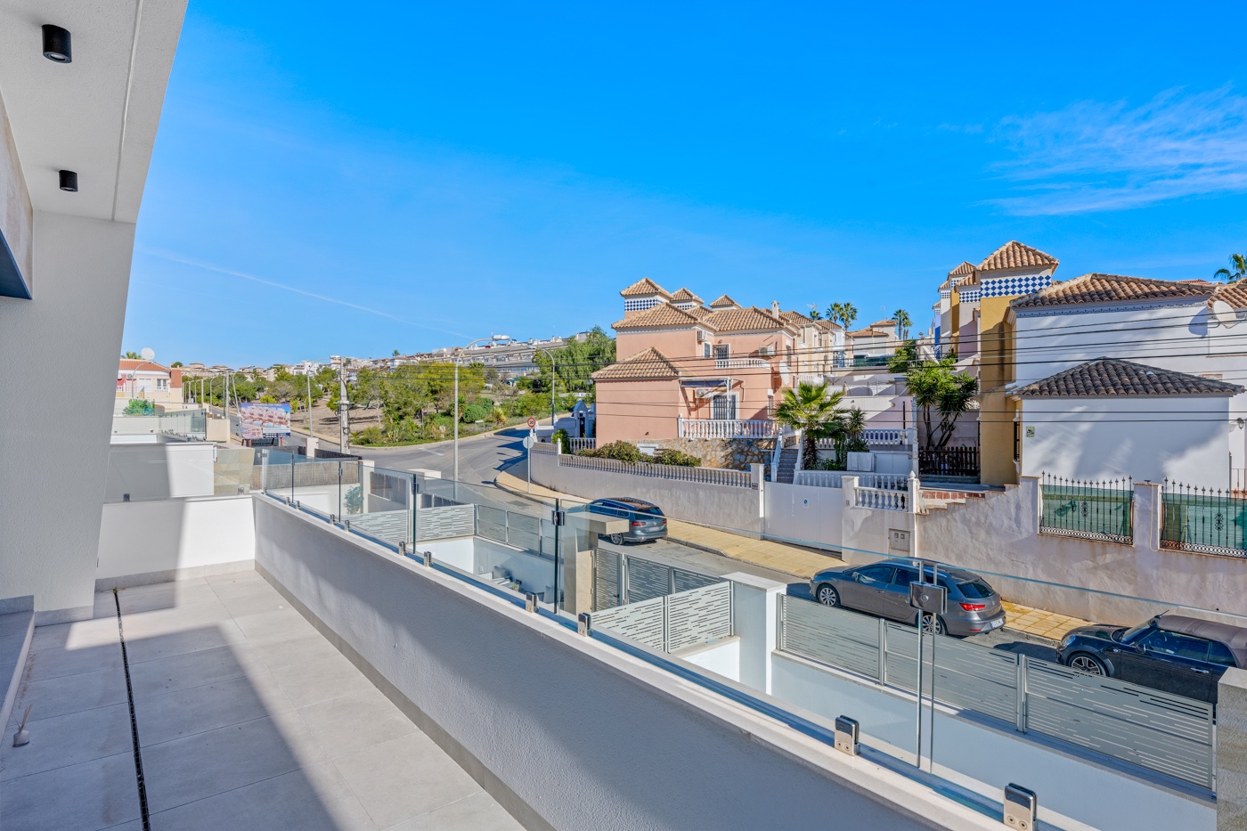 Resale - 3 Bedroom 3 Bathroom Villa in Orihuela Costa - Costa Blanca  - Alicante