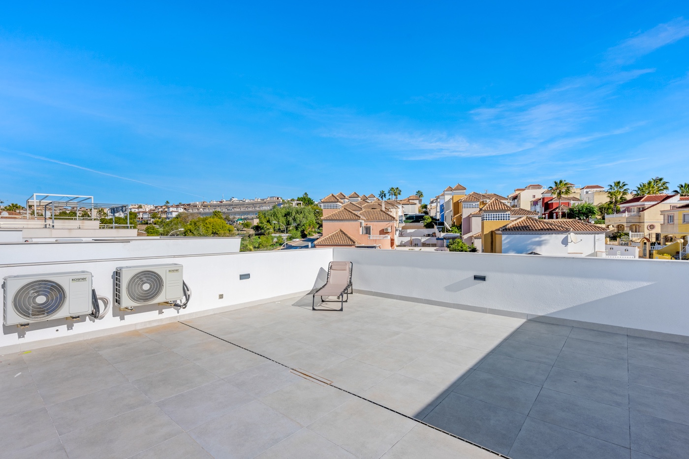 Resale - 3 Bedroom 3 Bathroom Villa in Orihuela Costa - Costa Blanca  - Alicante