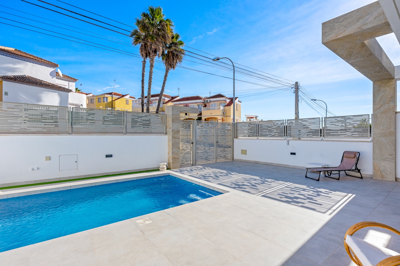 Resale - 3 Bedroom 3 Bathroom Villa in Orihuela Costa - Costa Blanca  - Alicante