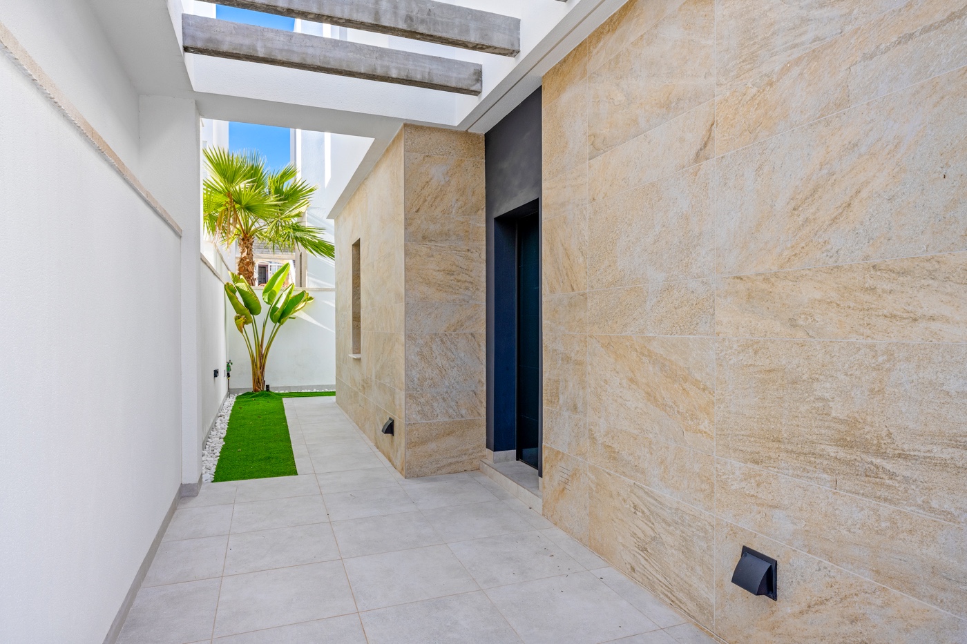 Resale - 3 Bedroom 3 Bathroom Villa in Orihuela Costa - Costa Blanca  - Alicante