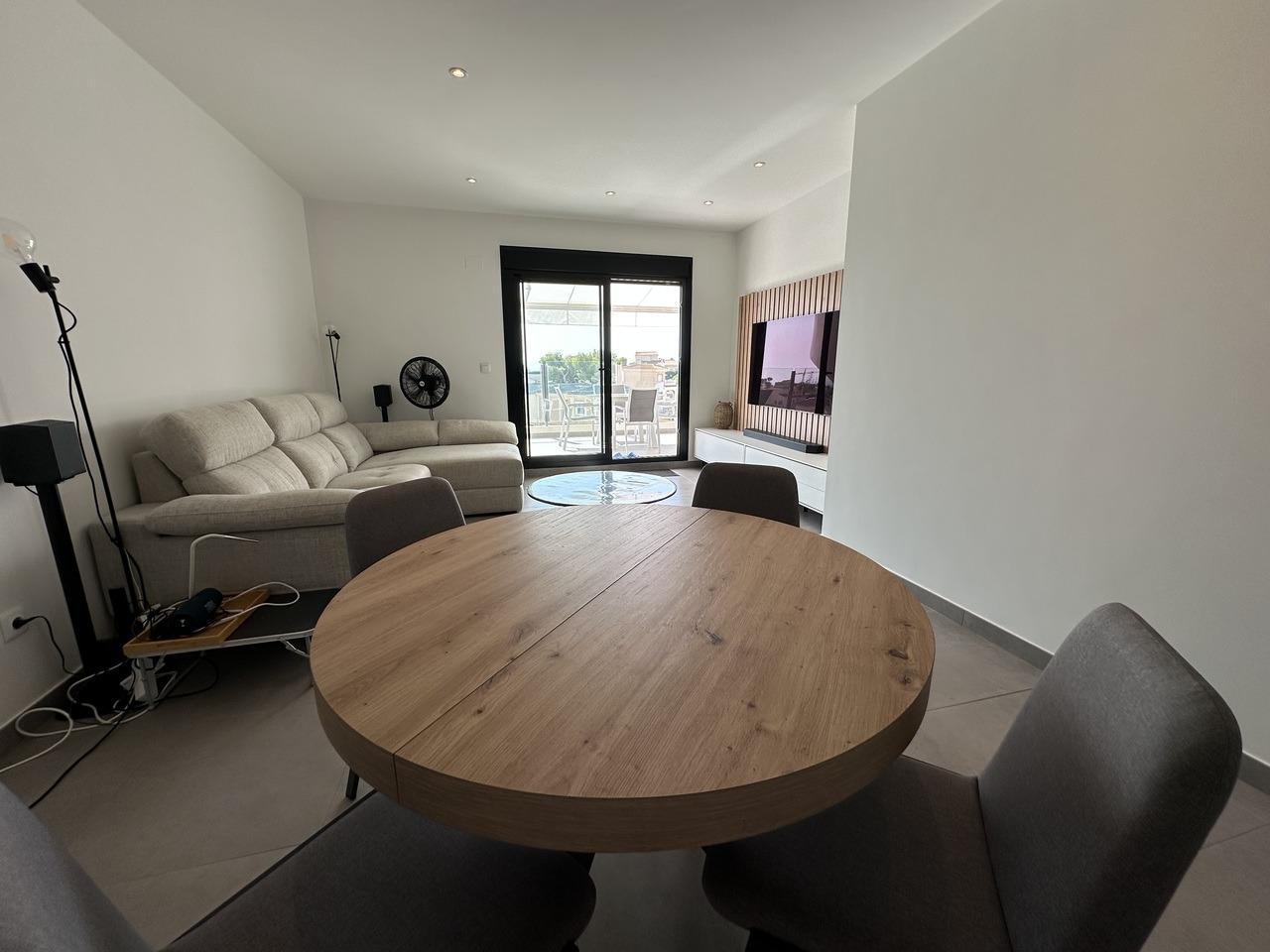 Resale - 2 Bedroom 2 Bathroom Penthouse in Orihuela Costa - Villamartín-las Filipinas  - Alicante