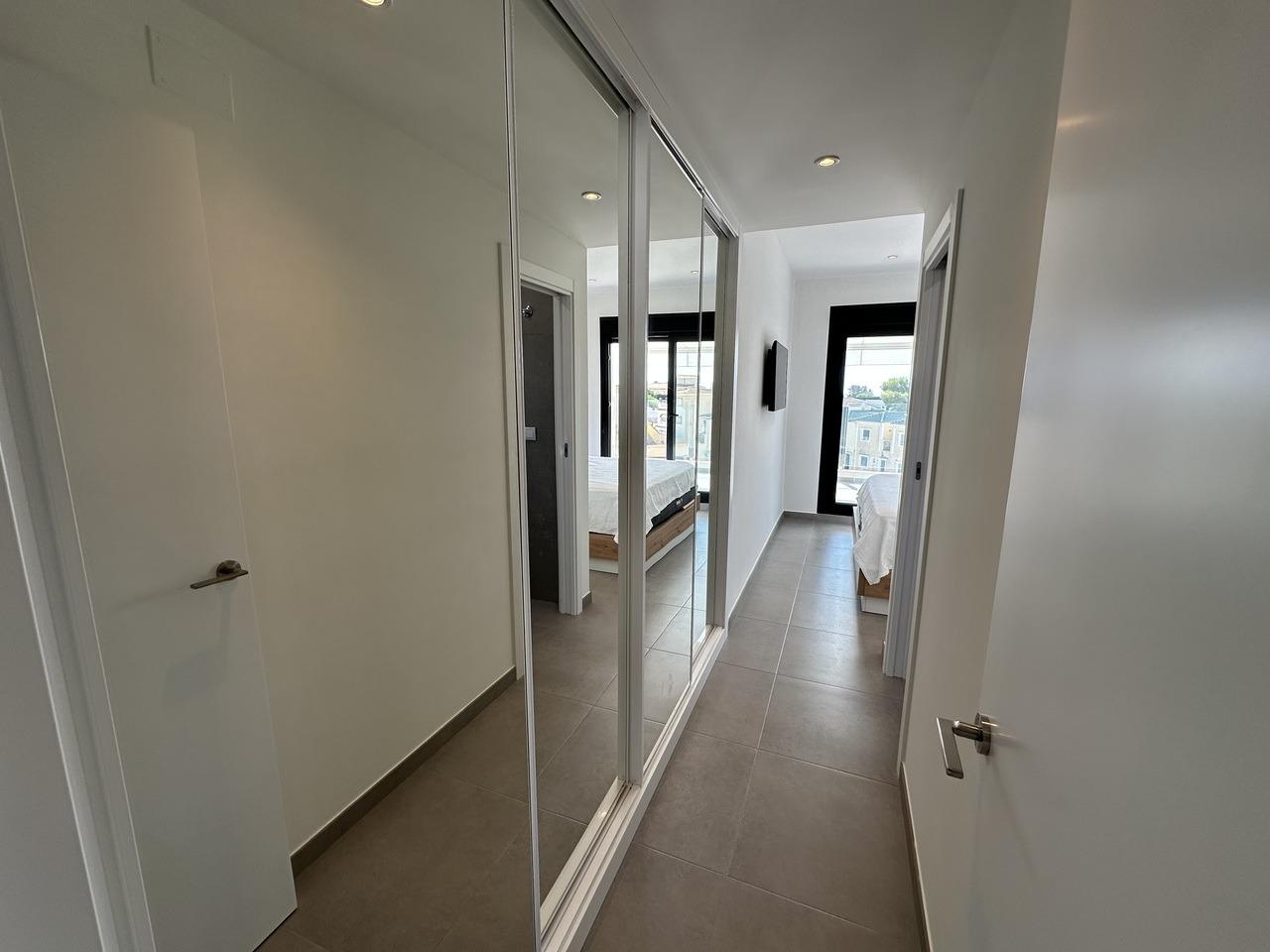 Resale - 2 Bedroom 2 Bathroom Penthouse in Orihuela Costa - Villamartín-las Filipinas  - Alicante