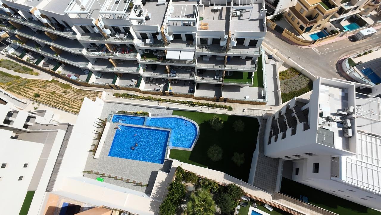 Resale - 2 Bedroom 2 Bathroom Penthouse in Orihuela Costa - Villamartín-las Filipinas  - Alicante
