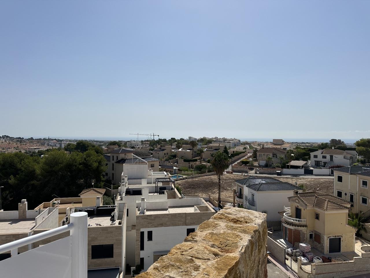 Resale - 2 Bedroom 2 Bathroom Penthouse in Orihuela Costa - Villamartín-las Filipinas  - Alicante