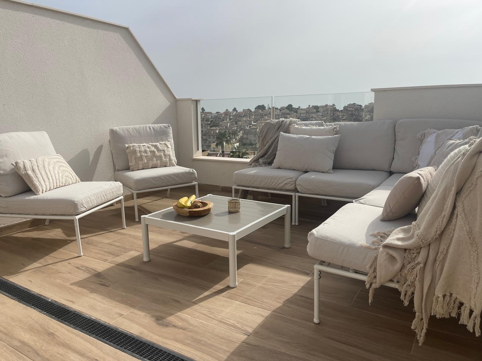 Resale - 2 Bedroom 2 Bathroom Penthouse in Orihuela Costa - Las Filipinas  - Alicante