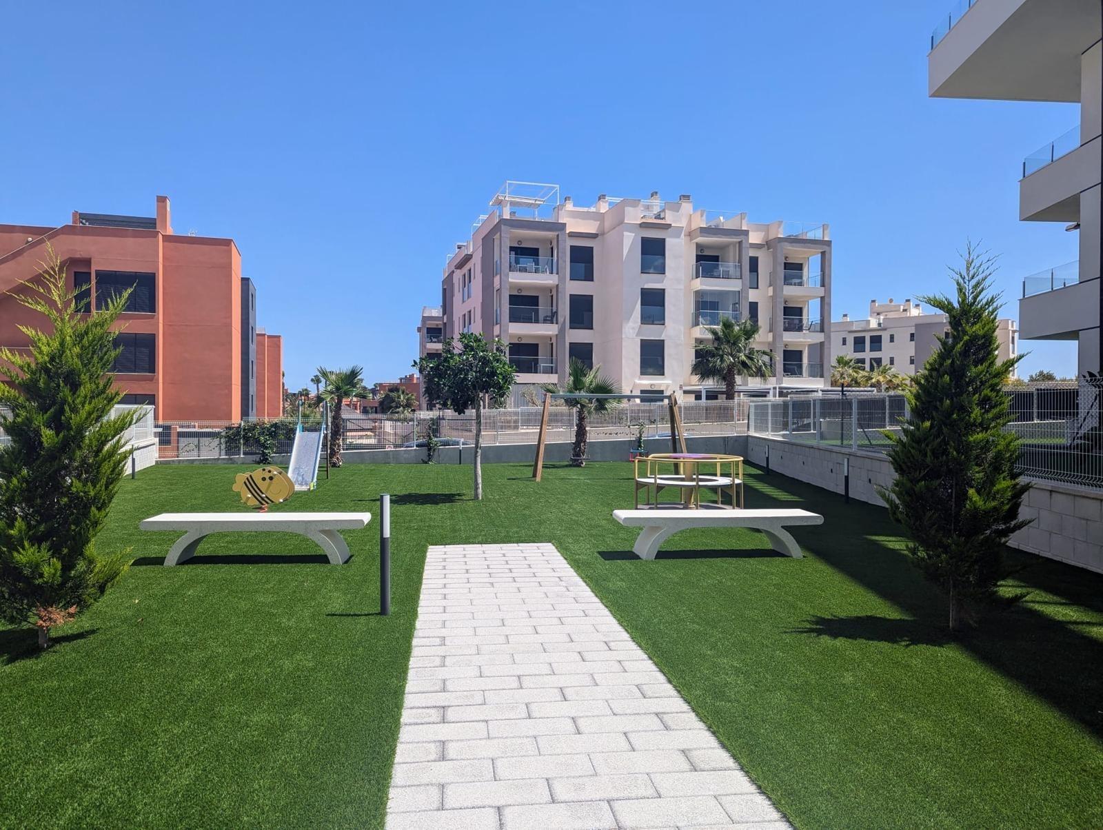 Resale - 2 Bedroom 2 Bathroom Penthouse in Orihuela Costa - Las Filipinas  - Alicante