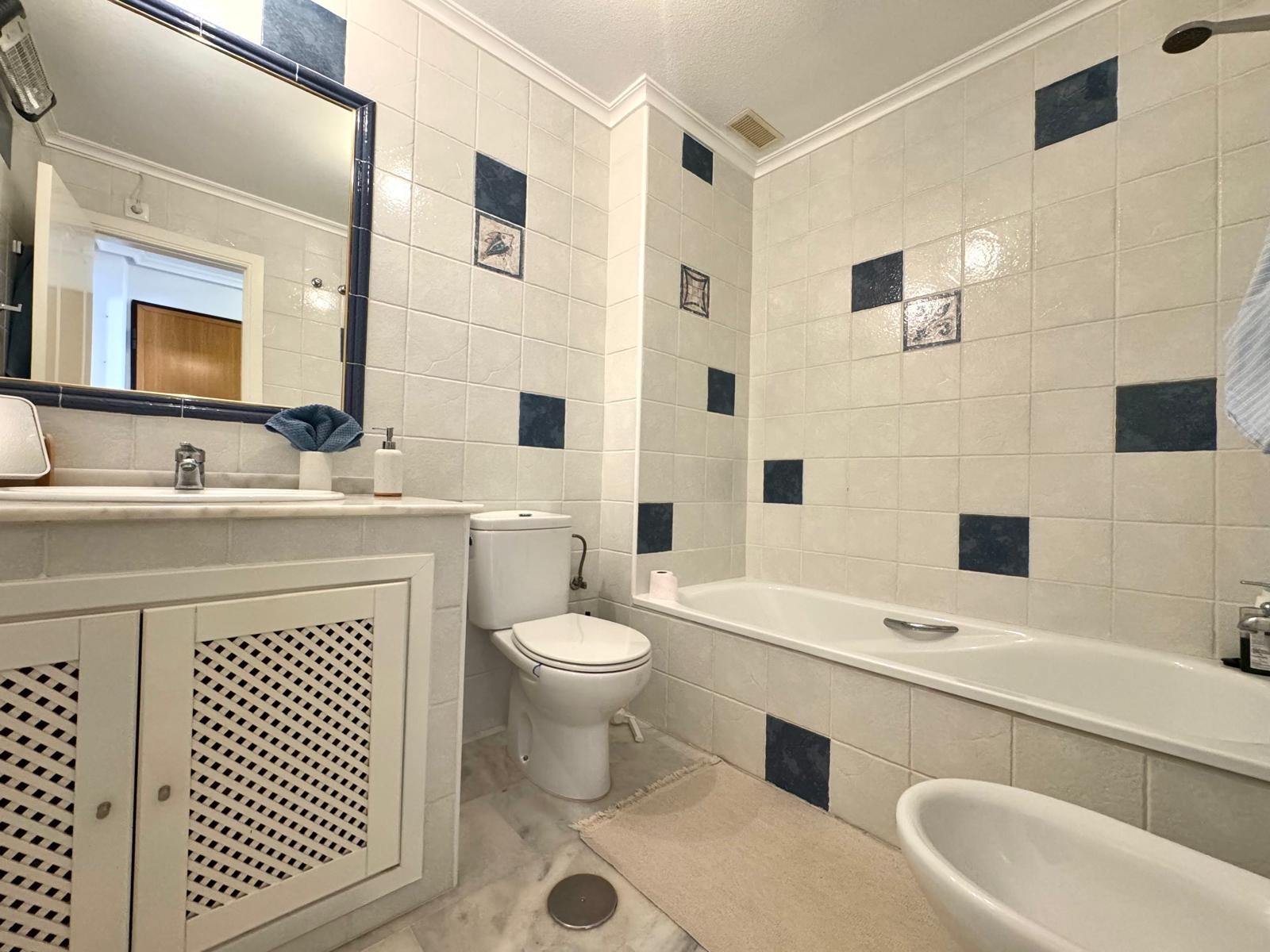 Resale - 2 Bedroom 2 Bathroom Apartment in Orihuela Costa - Costa Blanca  - Alicante