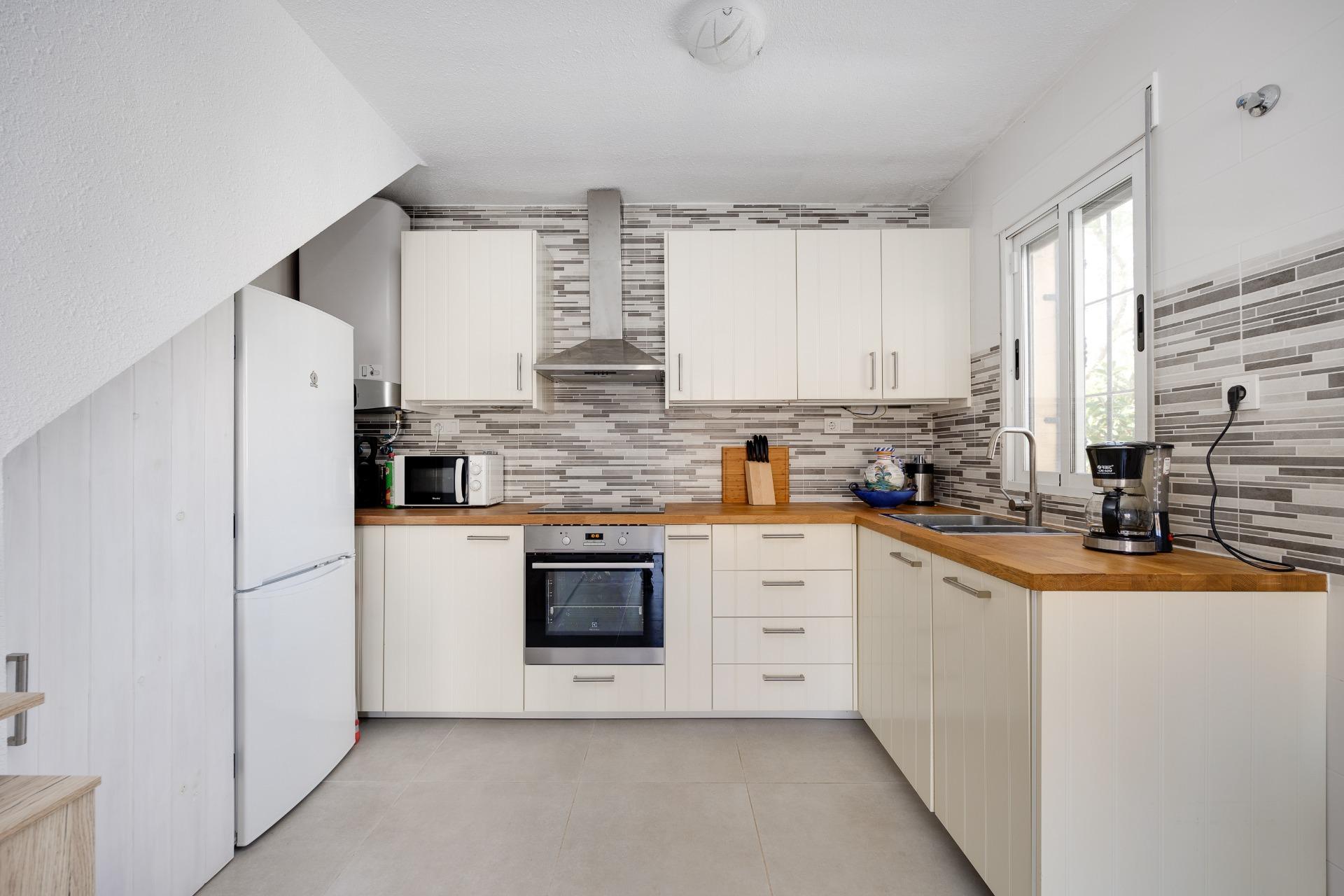 Resale - 2 Bedroom 1 Bathroom Bungalow in Torrevieja - El Chaparral  - Alicante