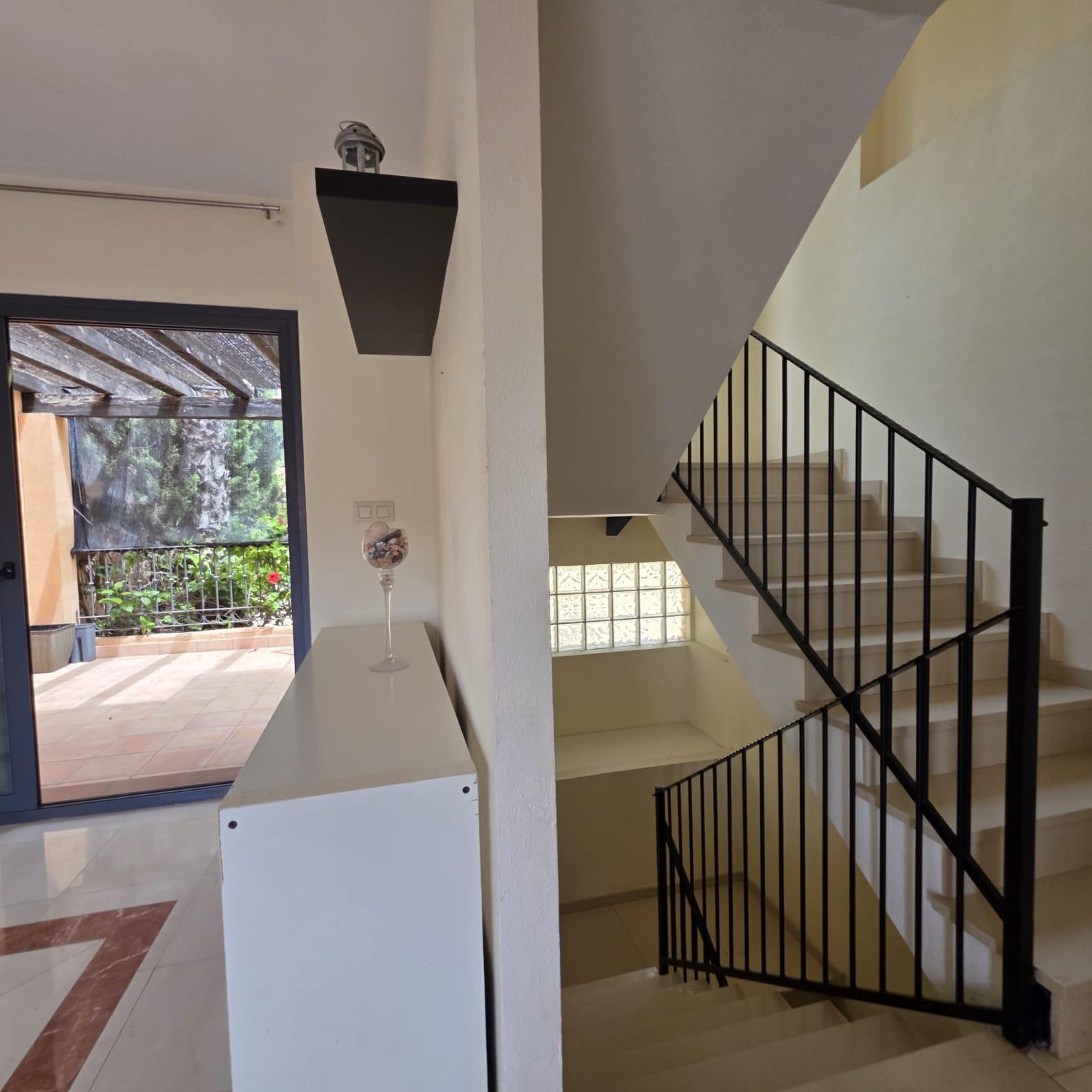 Resale - 4 Bedroom 2 Bathroom Town House in Orihuela Costa - Las Filipinas  - Alicante