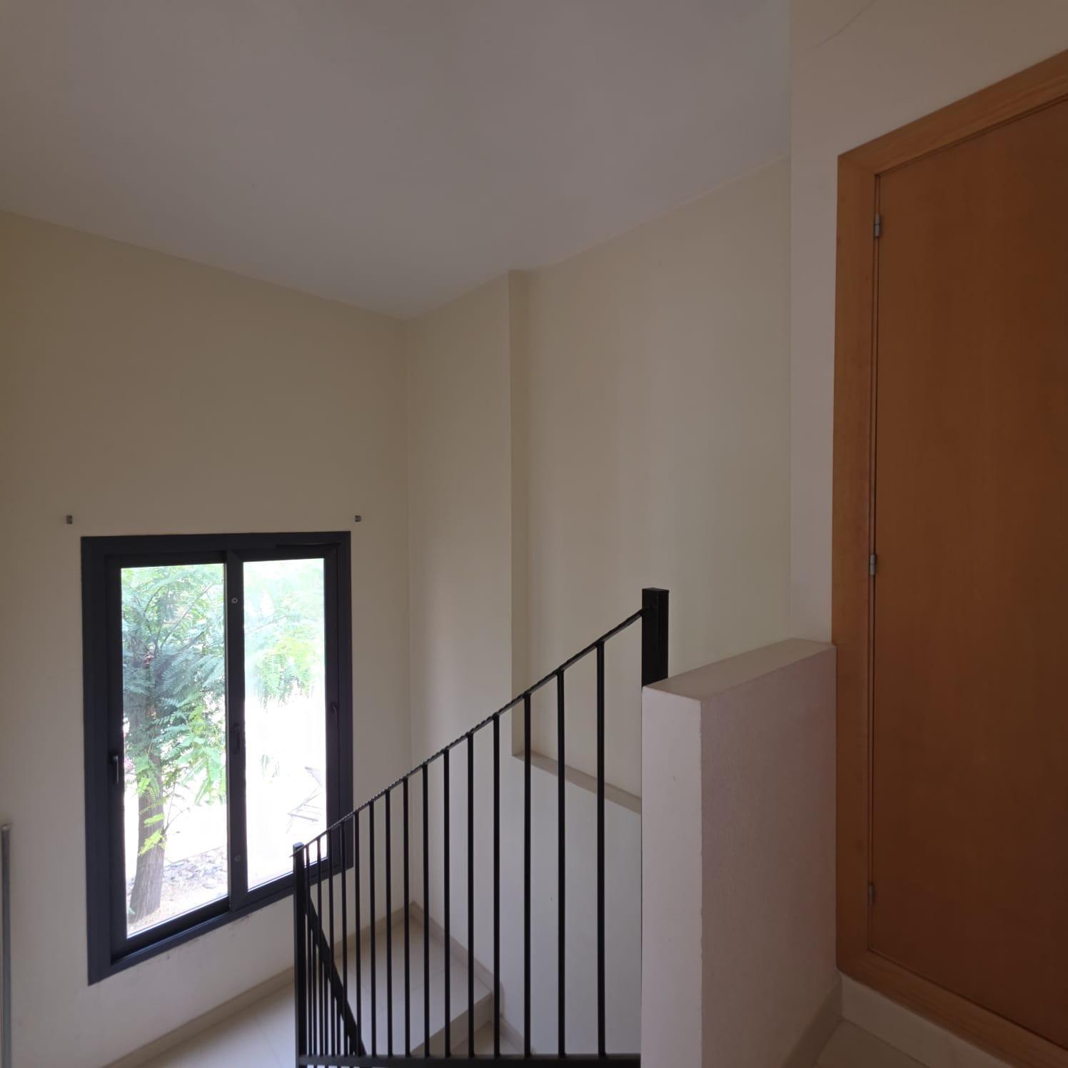 Resale - 4 Bedroom 2 Bathroom Town House in Orihuela Costa - Las Filipinas  - Alicante