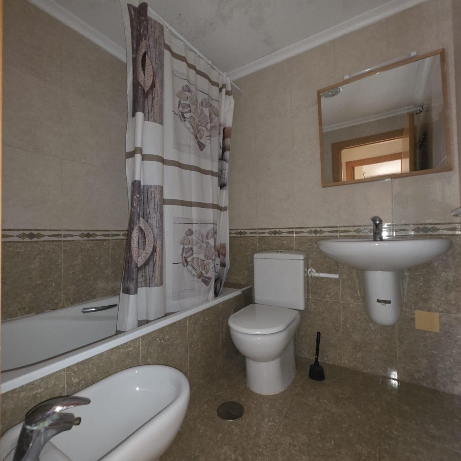 Resale - 4 Bedroom 2 Bathroom Town House in Orihuela Costa - Las Filipinas  - Alicante