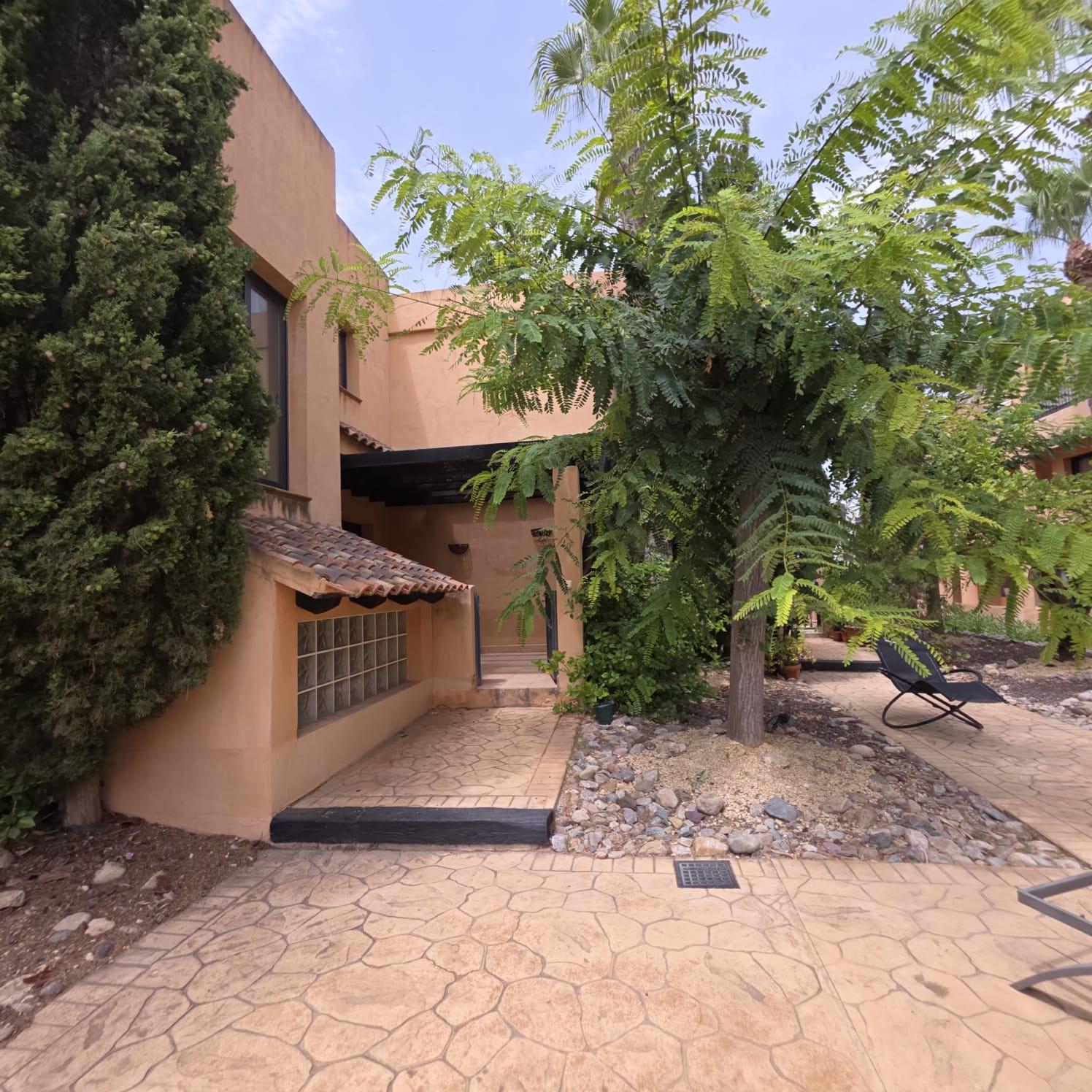 Resale - 4 Bedroom 2 Bathroom Town House in Orihuela Costa - Las Filipinas  - Alicante
