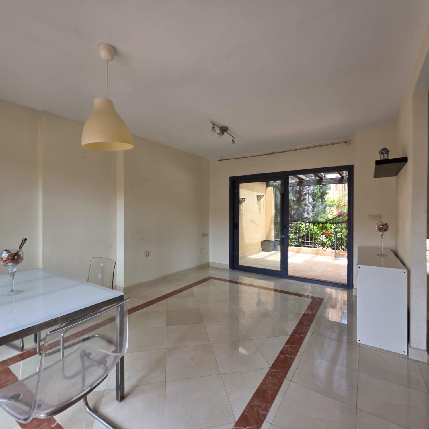 Resale - 4 Bedroom 2 Bathroom Town House in Orihuela Costa - Las Filipinas  - Alicante