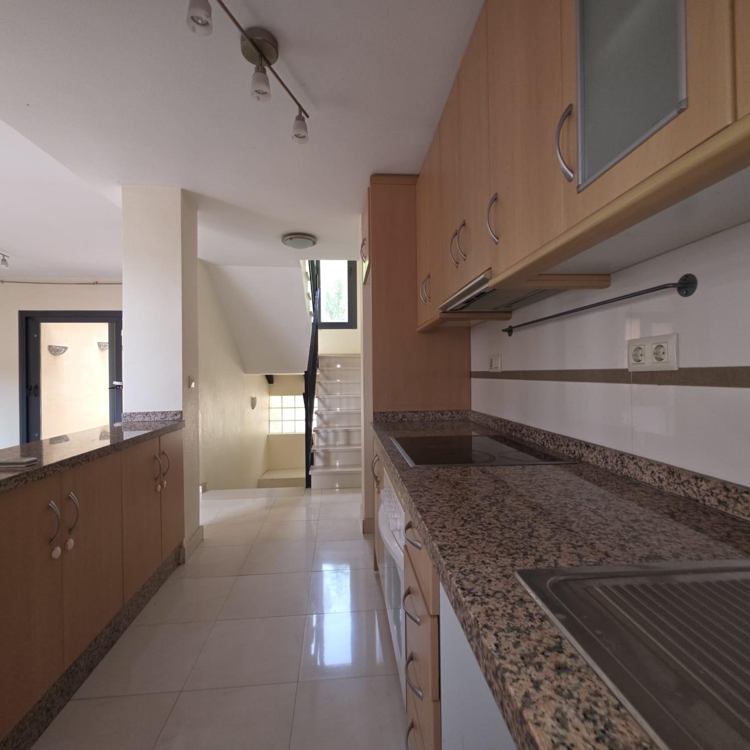 Resale - 4 Bedroom 2 Bathroom Town House in Orihuela Costa - Las Filipinas  - Alicante