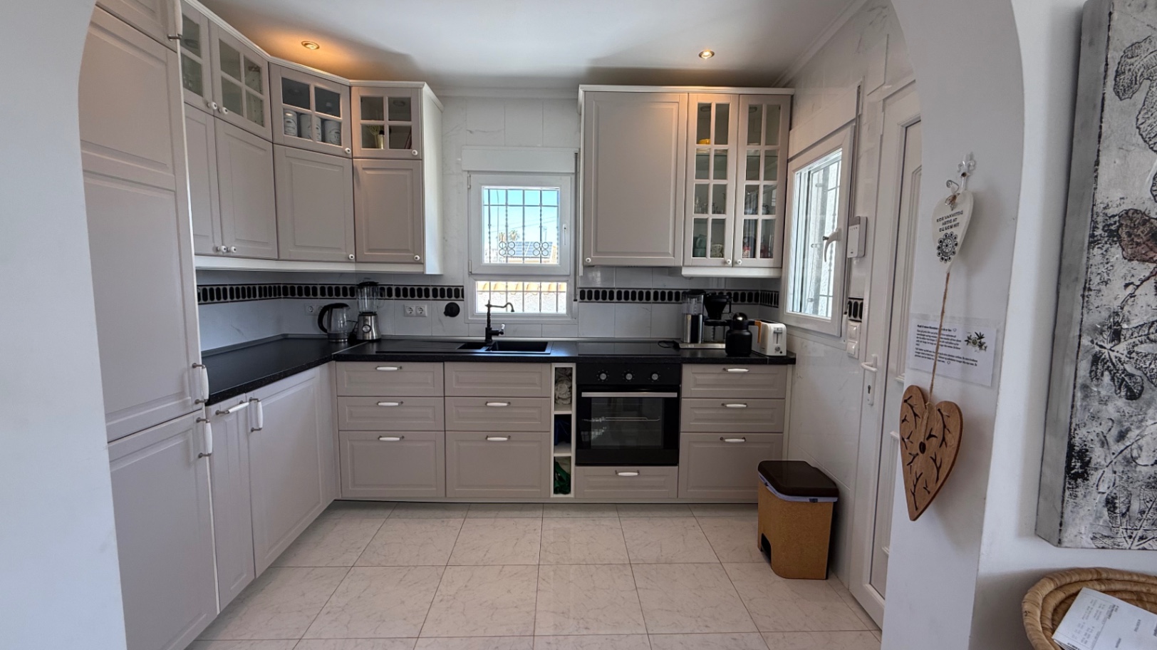 Resale - 3 Bedroom 3 Bathroom Villa in Torrevieja - Costa Blanca  - Alicante
