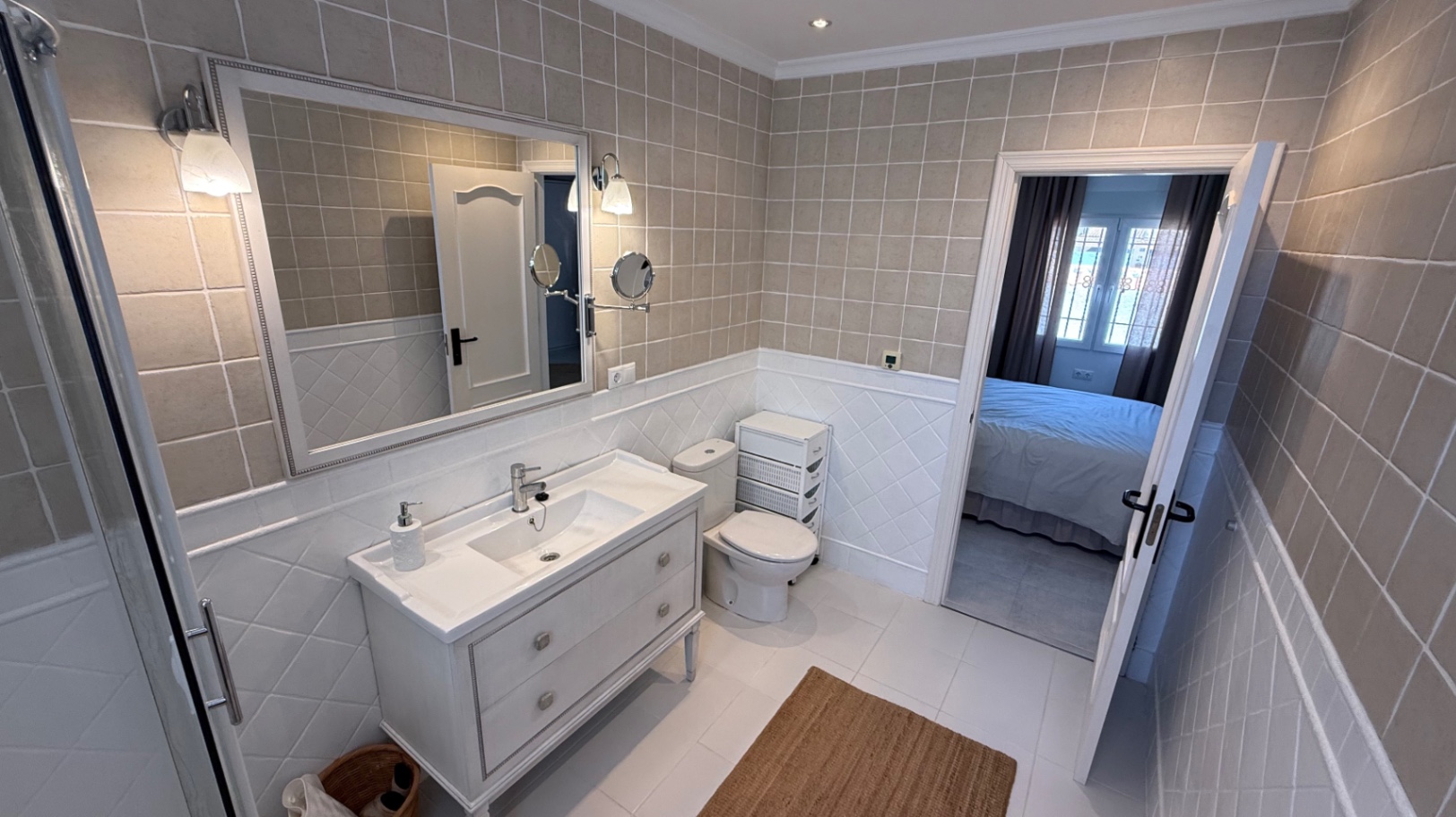Resale - 3 Bedroom 3 Bathroom Villa in Torrevieja - Costa Blanca  - Alicante
