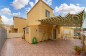 94-70-288-11-660/80169, 3 Bedroom 2 Bathroom Villa in Torrevieja