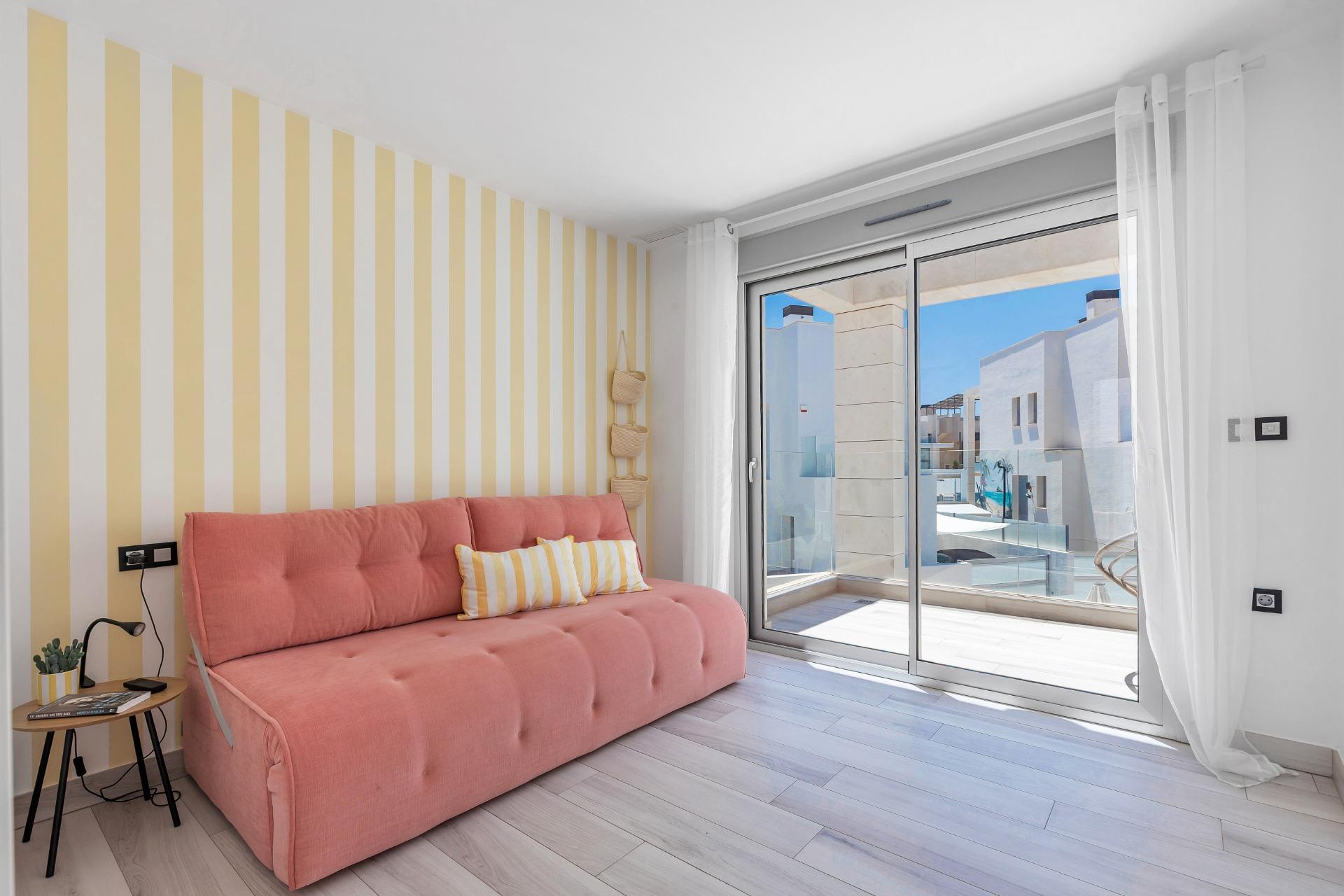 Resale - 3 Bedroom 3 Bathroom Villa in Orihuela Costa - Lomas De Cabo Roig  - Alicante