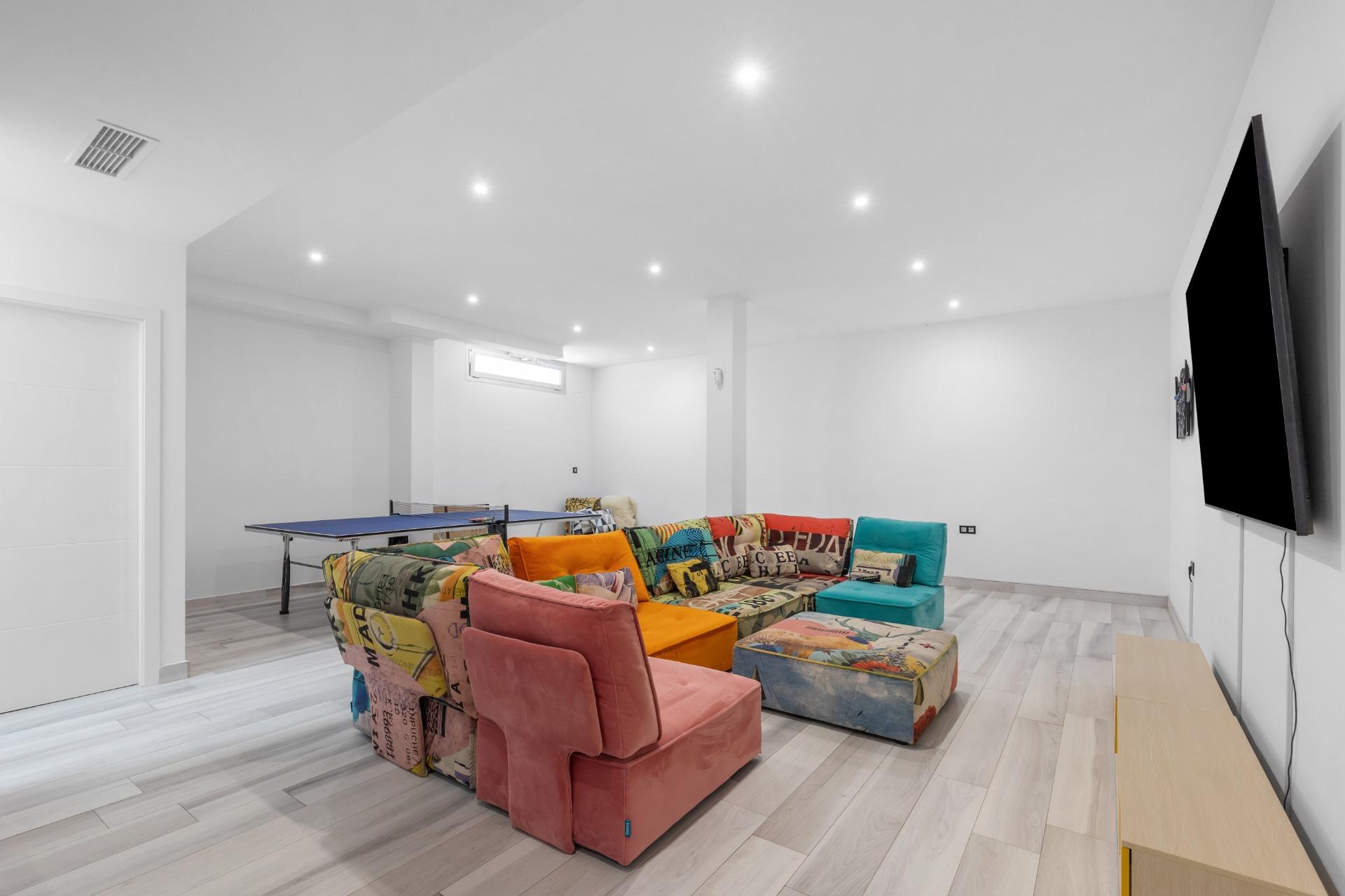 Resale - 3 Bedroom 3 Bathroom Villa in Orihuela Costa - Lomas De Cabo Roig  - Alicante