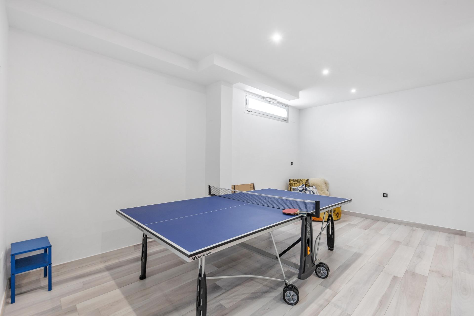 Resale - 3 Bedroom 3 Bathroom Villa in Orihuela Costa - Lomas De Cabo Roig  - Alicante