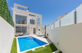 94-21-331-11-700/80194, 3 Bedroom 3 Bathroom Villa in Orihuela Costa