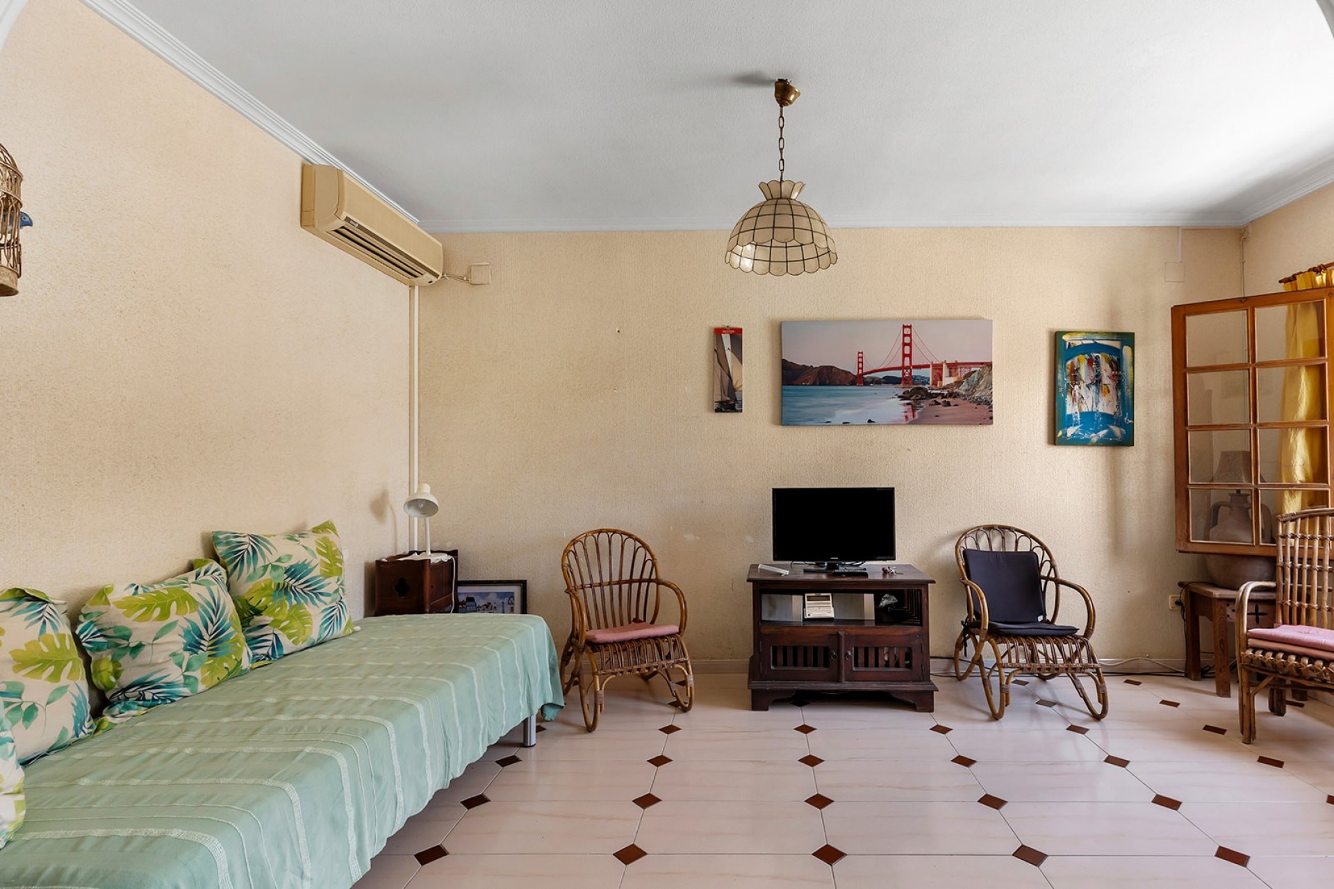 Resale - 3 Bedroom 2 Bathroom Town House in La Mata - Costa Blanca  - Alicante