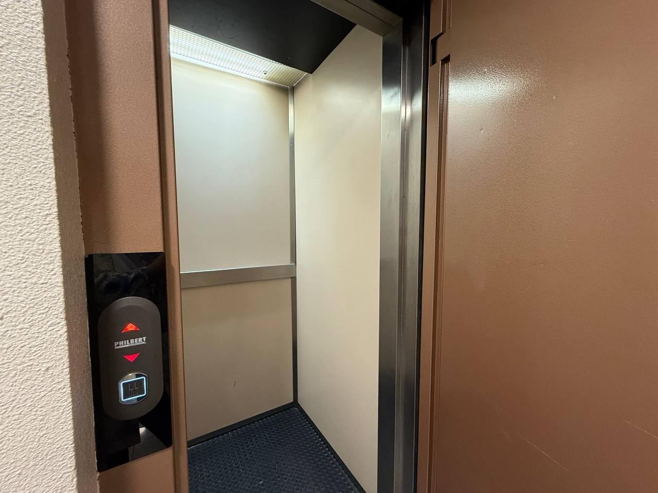 Resale - 2 Bedroom 1 Bathroom Apartment in Torrevieja - Centro  - Alicante