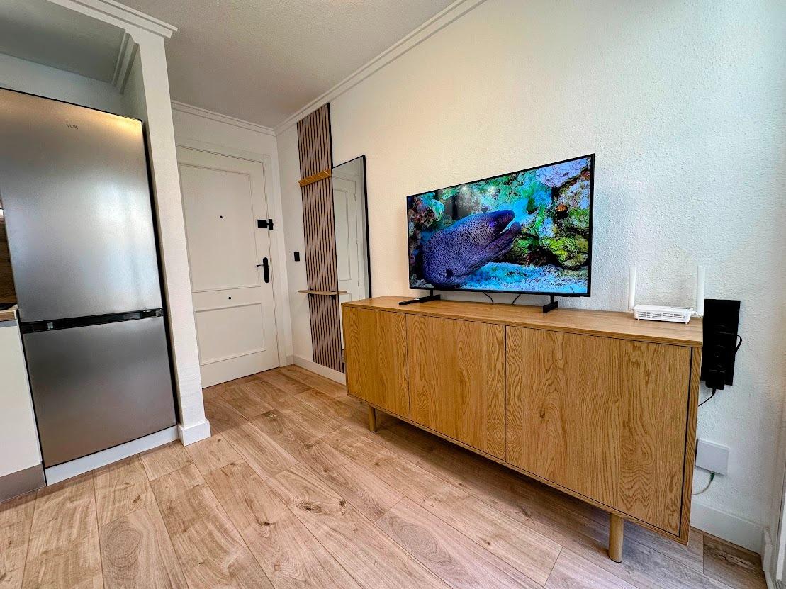 Resale - 2 Bedroom 1 Bathroom Apartment in Torrevieja - Centro  - Alicante