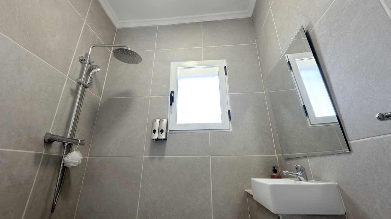 Resale - 3 Bedroom 2 Bathroom Villa in Orihuela Costa - Costa Blanca  - Alicante