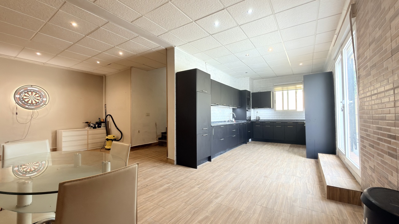 Resale - 3 Bedroom 2 Bathroom Villa in Orihuela Costa - Costa Blanca  - Alicante