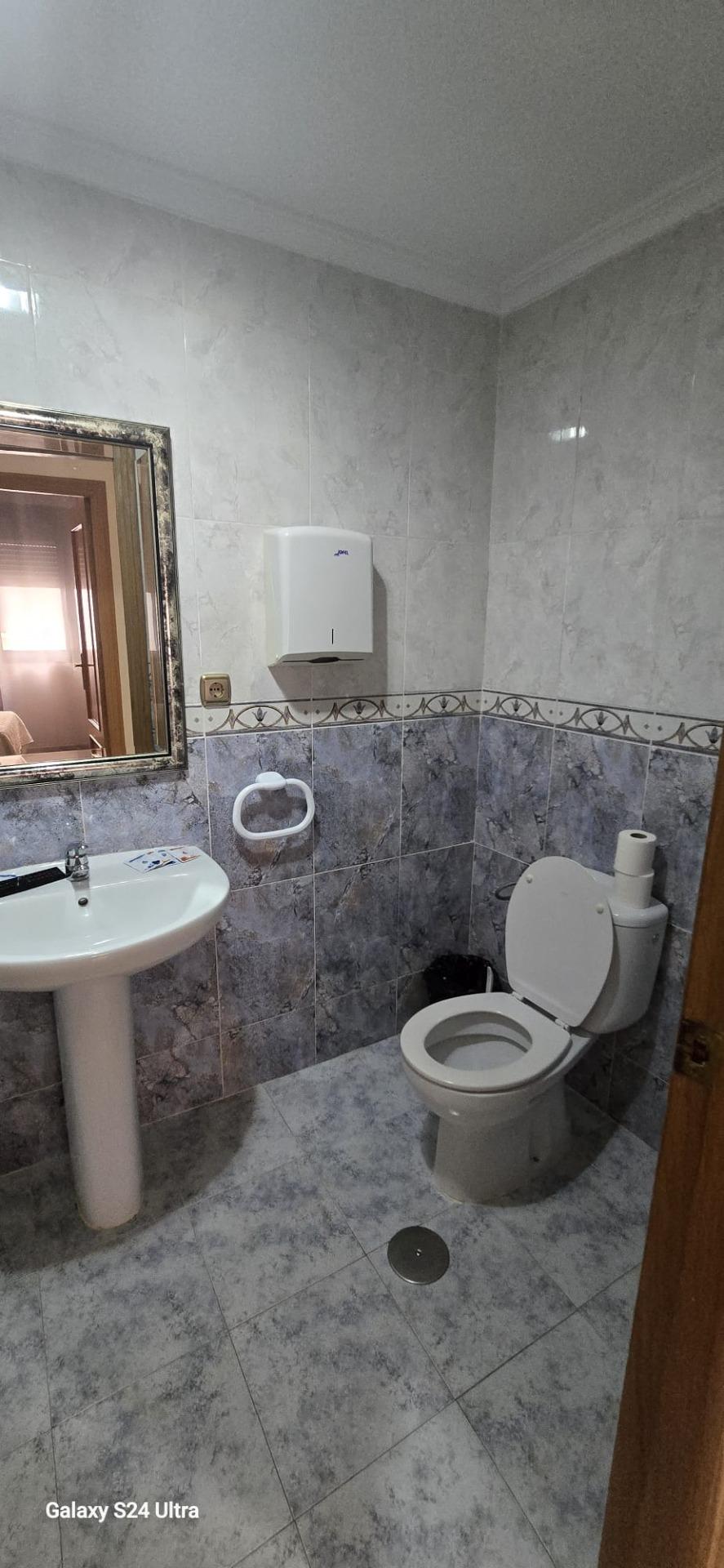 Resale - 3 Bedroom 2 Bathroom Apartment in Torrevieja - Torrevieja  - Alicante