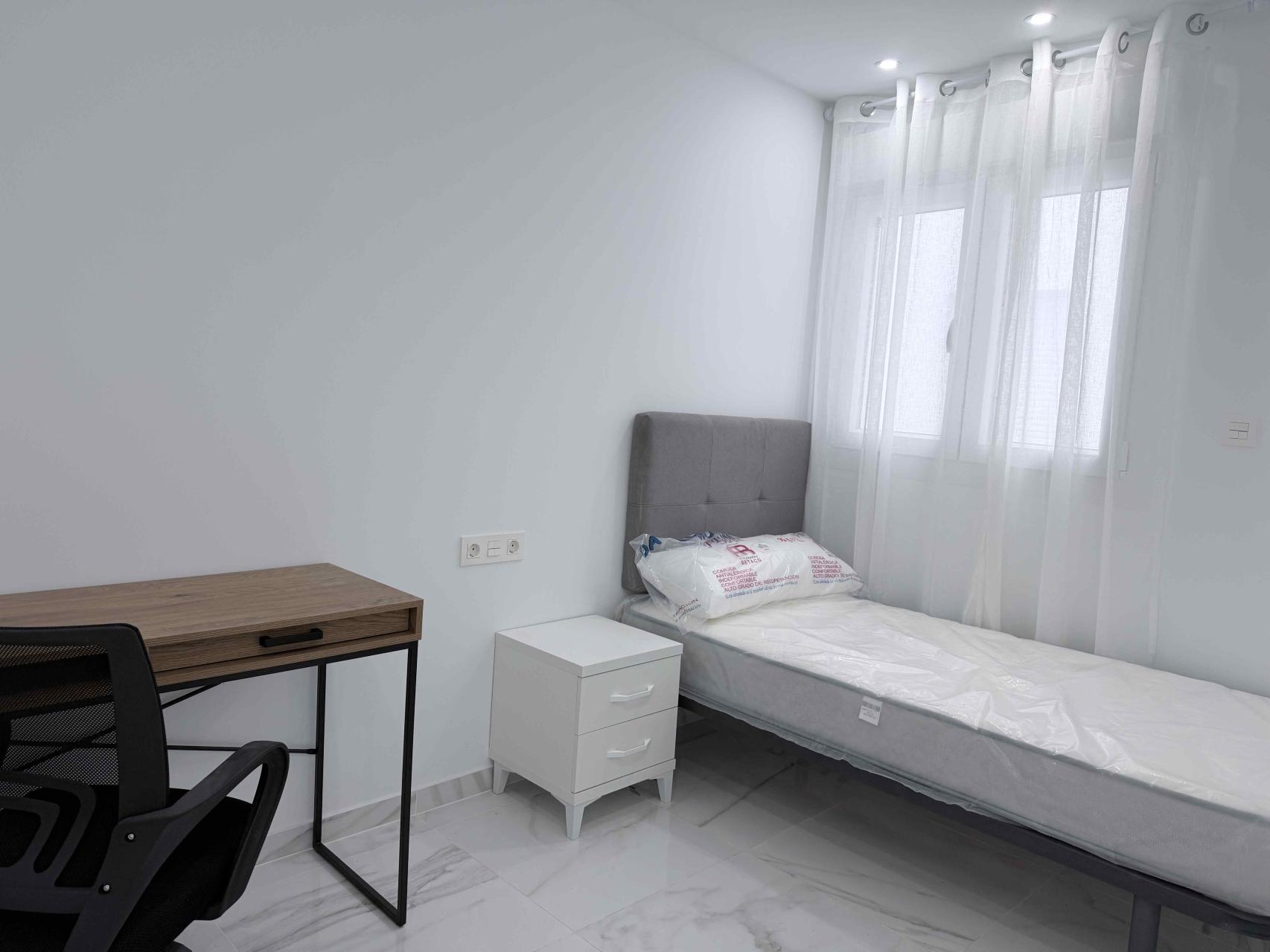 Resale - 2 Bedroom 1 Bathroom Apartment in Torrevieja - Costa Blanca  - Alicante