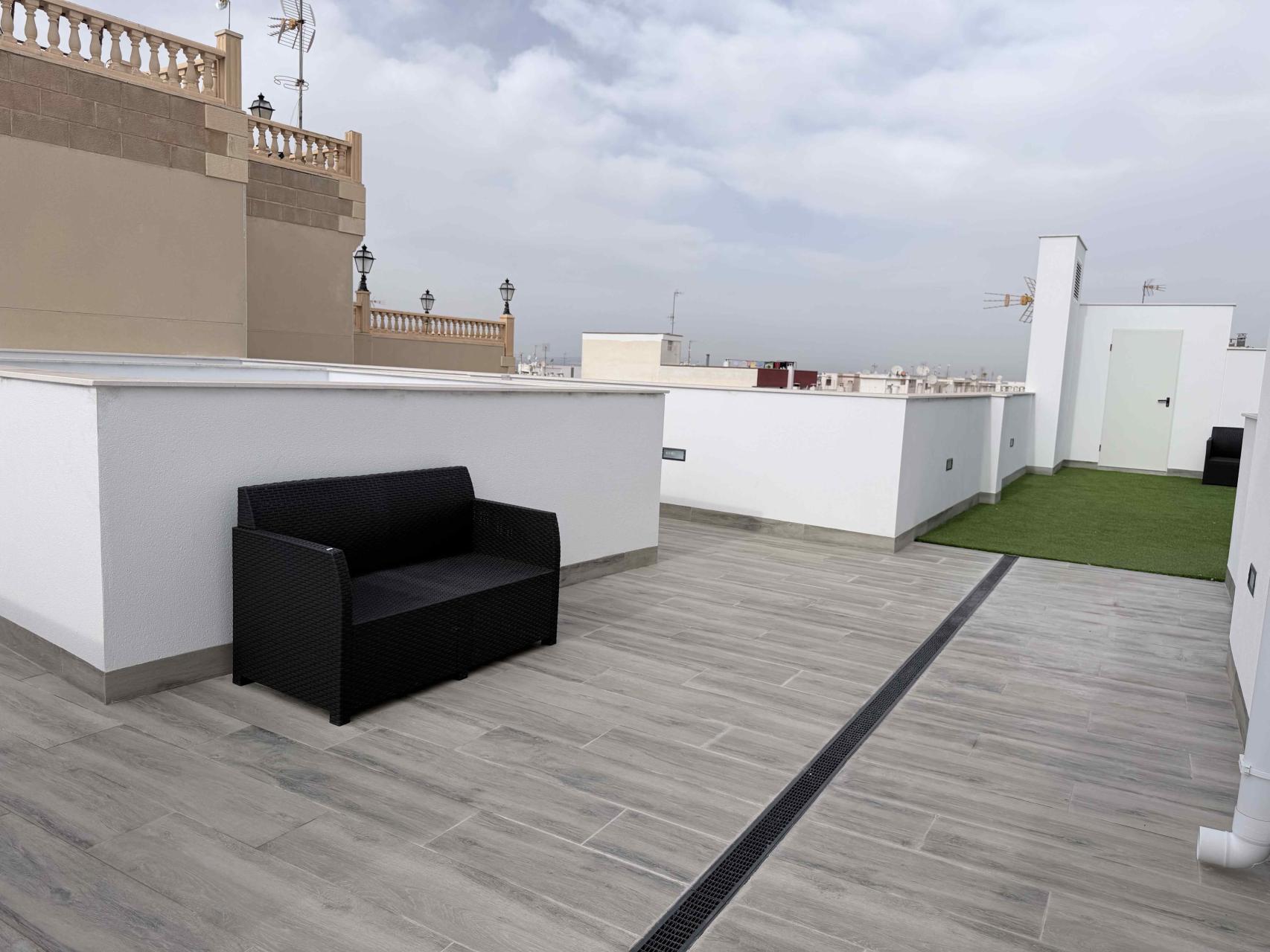 Resale - 2 Bedroom 1 Bathroom Apartment in Torrevieja - Costa Blanca  - Alicante