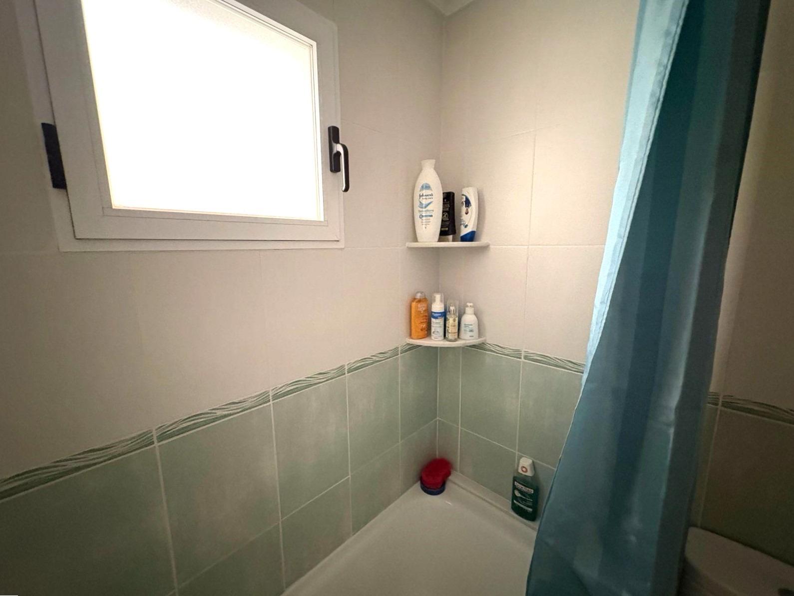 Resale - 2 Bedroom 1 Bathroom Apartment in Torrevieja - Centro  - Alicante
