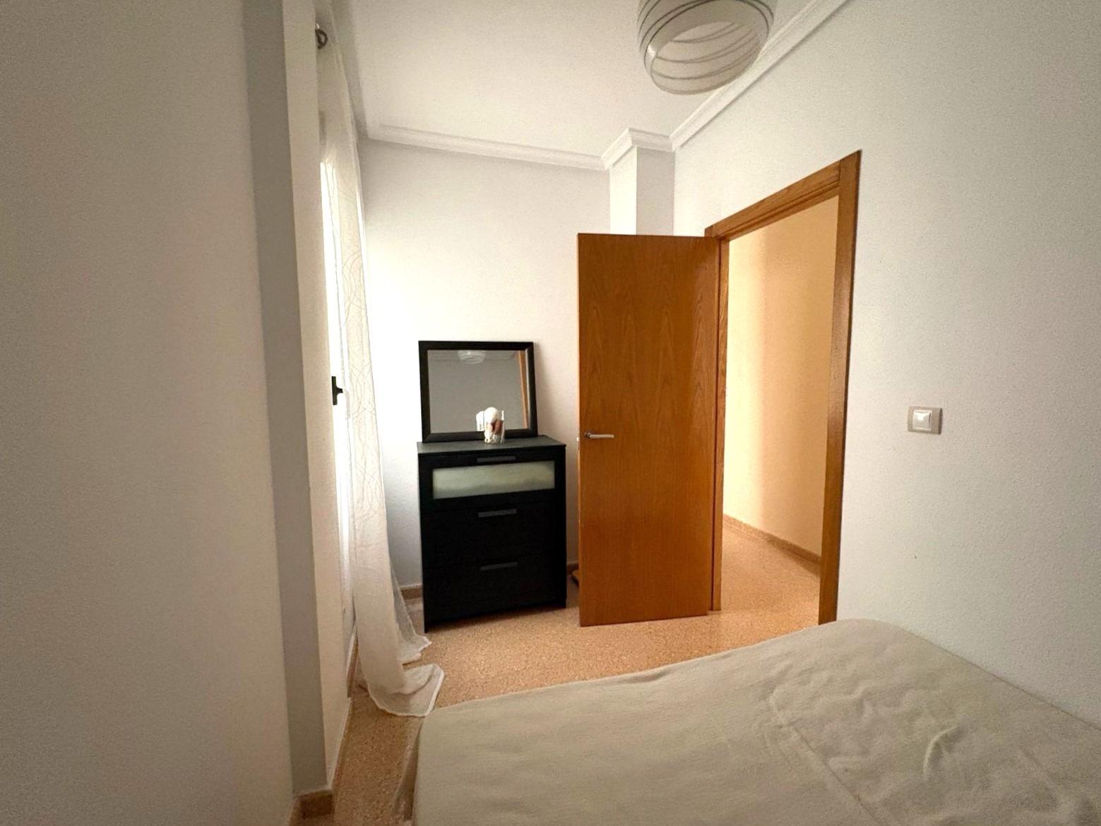 Resale - 2 Bedroom 1 Bathroom Apartment in Torrevieja - Centro  - Alicante