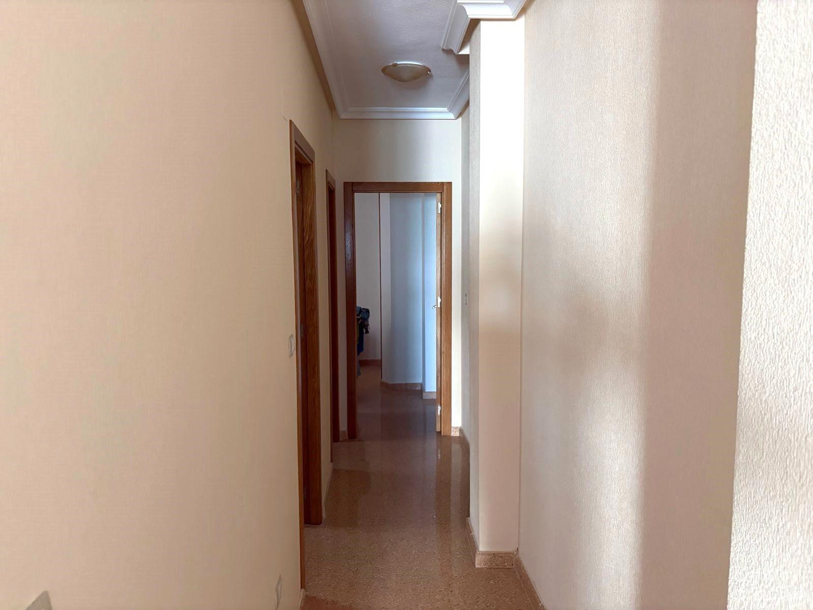 Resale - 2 Bedroom 1 Bathroom Apartment in Torrevieja - Centro  - Alicante