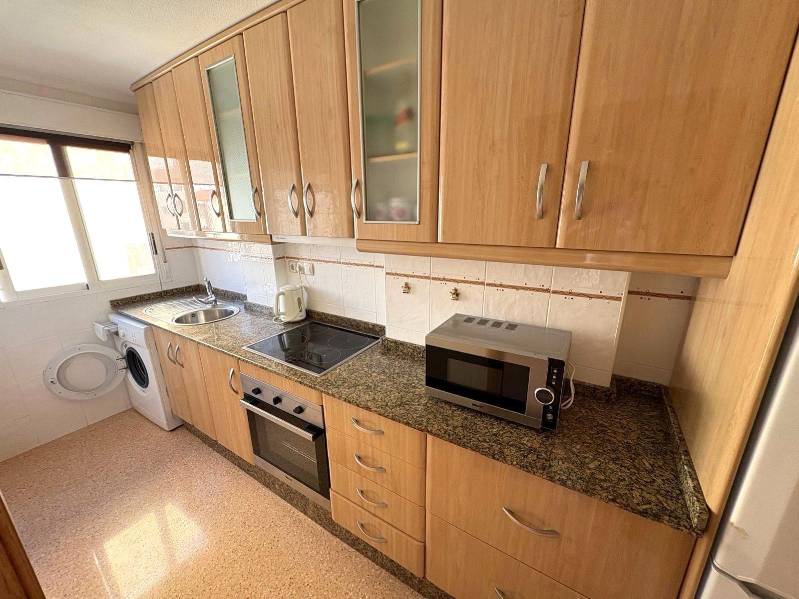 Resale - 2 Bedroom 1 Bathroom Apartment in Torrevieja - Centro  - Alicante