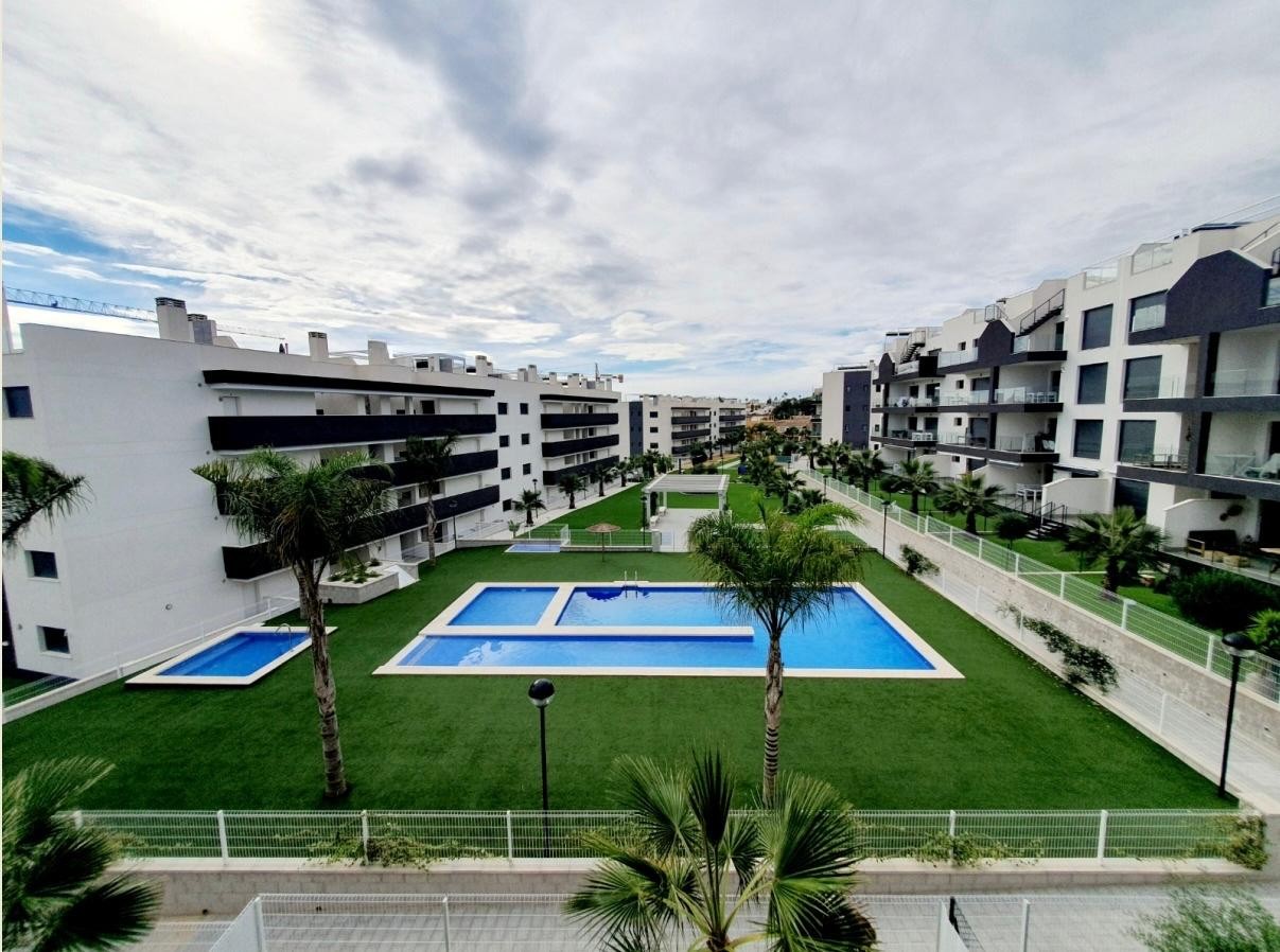 Resale - 2 Bedroom 2 Bathroom Apartment in Orihuela Costa - Costa Blanca  - Alicante
