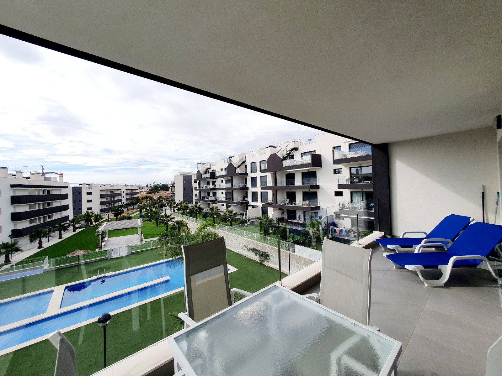Resale - 2 Bedroom 2 Bathroom Apartment in Orihuela Costa - Costa Blanca  - Alicante