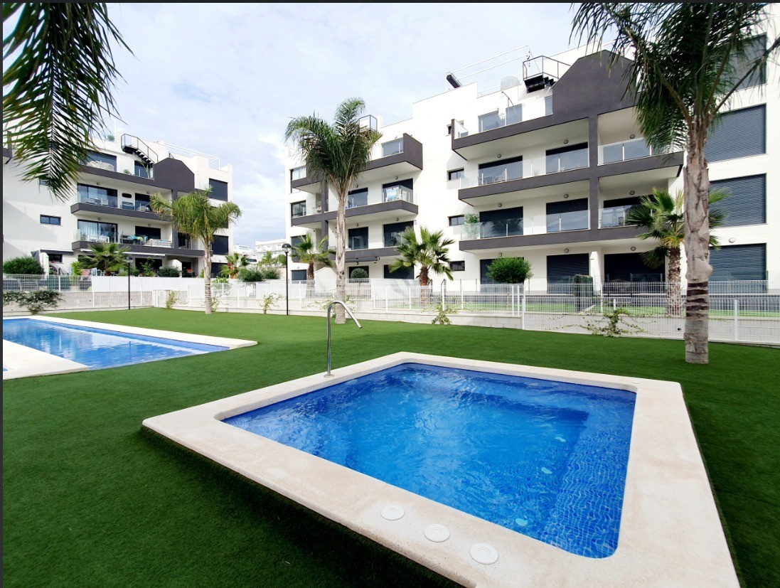Resale - 2 Bedroom 2 Bathroom Apartment in Orihuela Costa - Costa Blanca  - Alicante