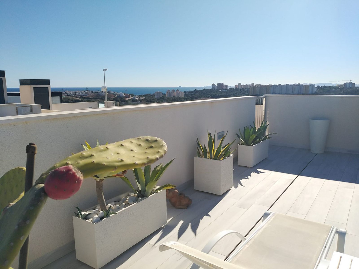 Resale - 3 Bedroom 3 Bathroom Villa in Orihuela Costa - Costa Blanca  - Alicante