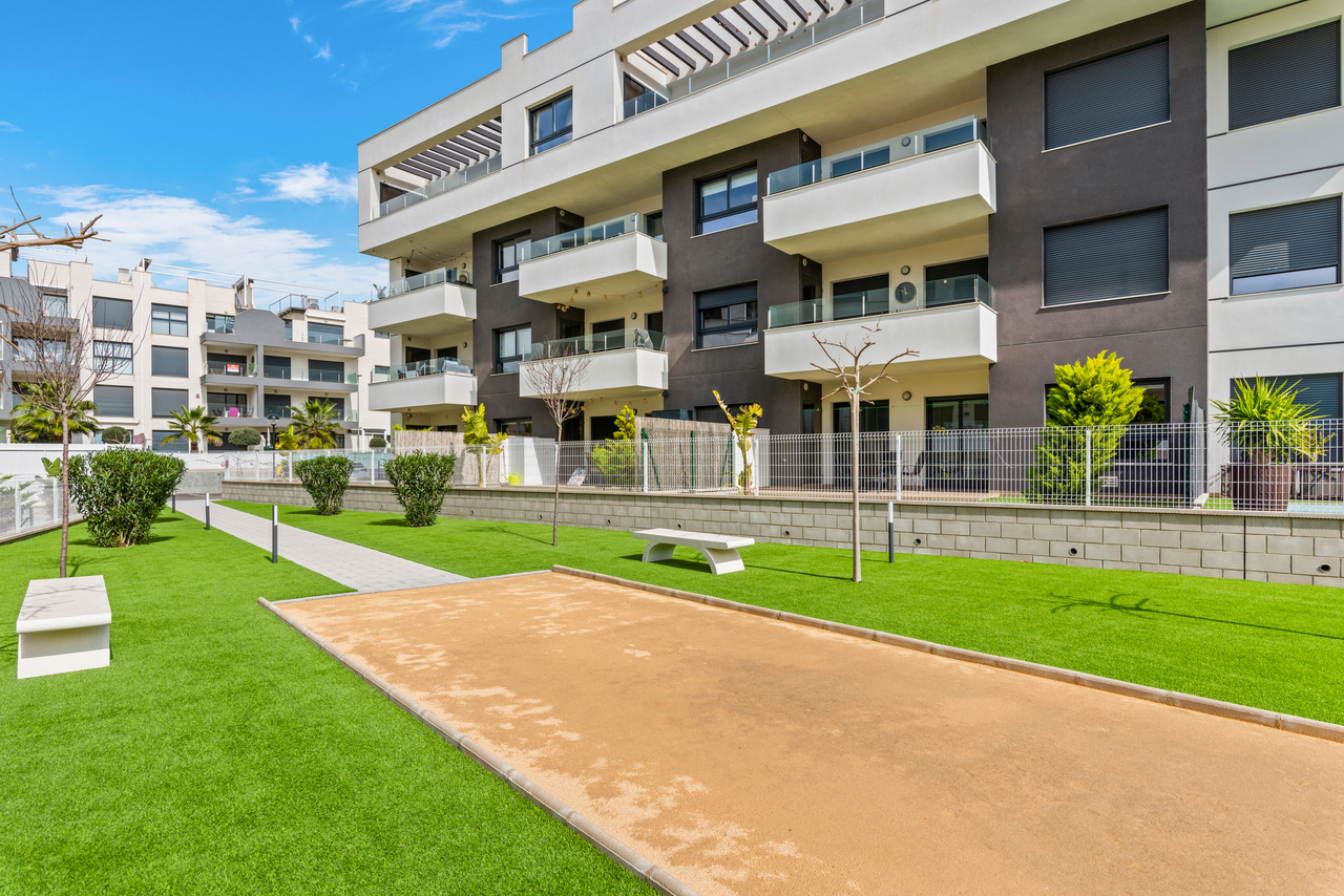 Resale - 2 Bedroom 2 Bathroom Penthouse in Villamartin - Costa Blanca  - Alicante