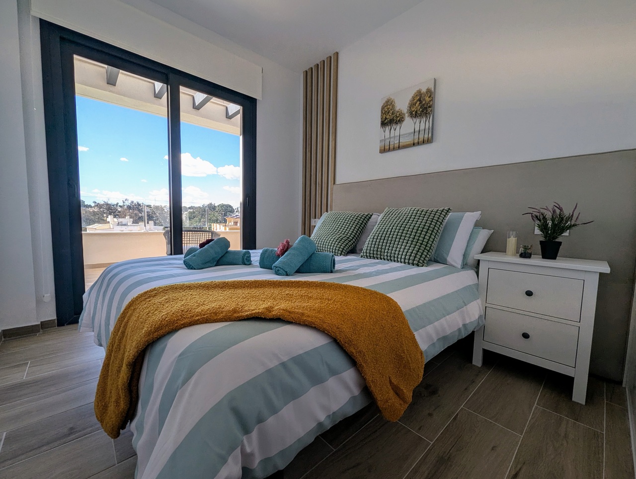 Resale - 2 Bedroom 2 Bathroom Penthouse in Villamartin - Costa Blanca  - Alicante