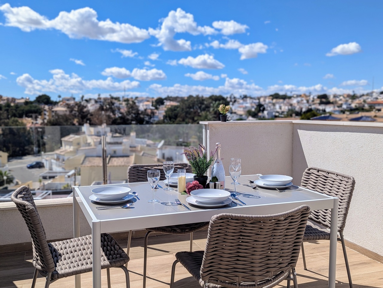 Resale - 2 Bedroom 2 Bathroom Penthouse in Villamartin - Costa Blanca  - Alicante