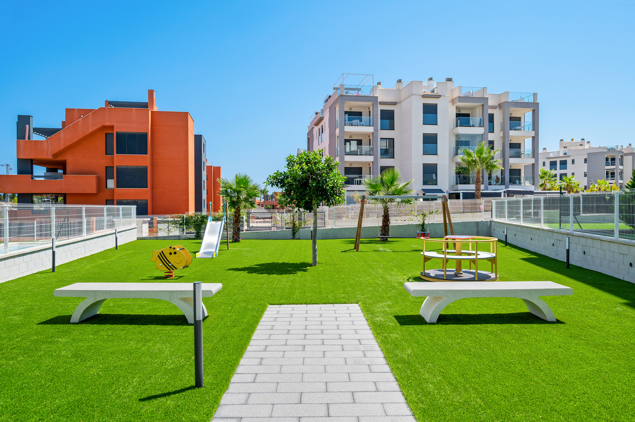 Resale - 2 Bedroom 2 Bathroom Penthouse in Villamartin - Costa Blanca  - Alicante