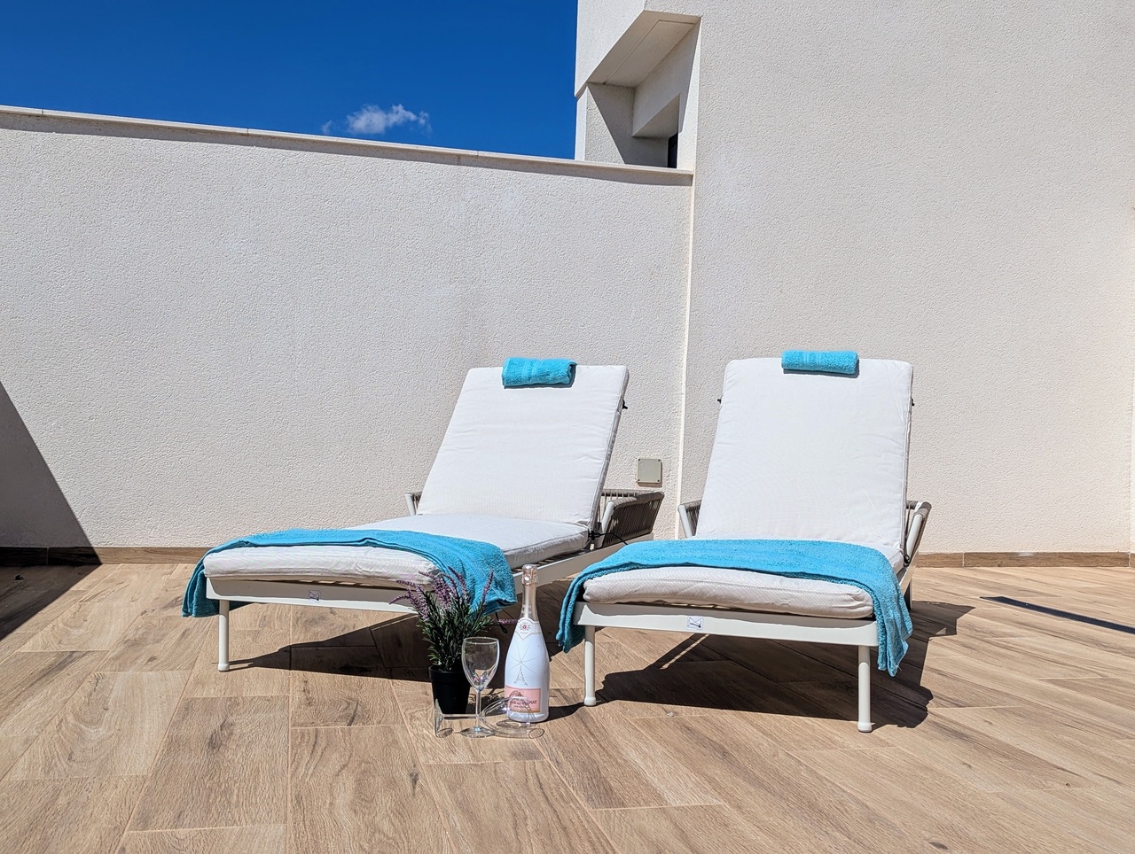 Resale - 2 Bedroom 2 Bathroom Penthouse in Villamartin - Costa Blanca  - Alicante